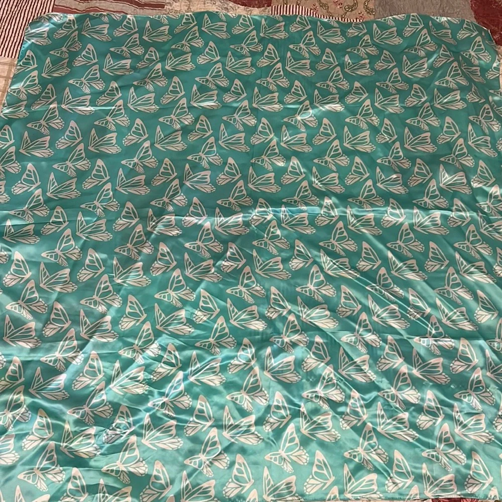 Lladro butterfly silk square scarf 33”